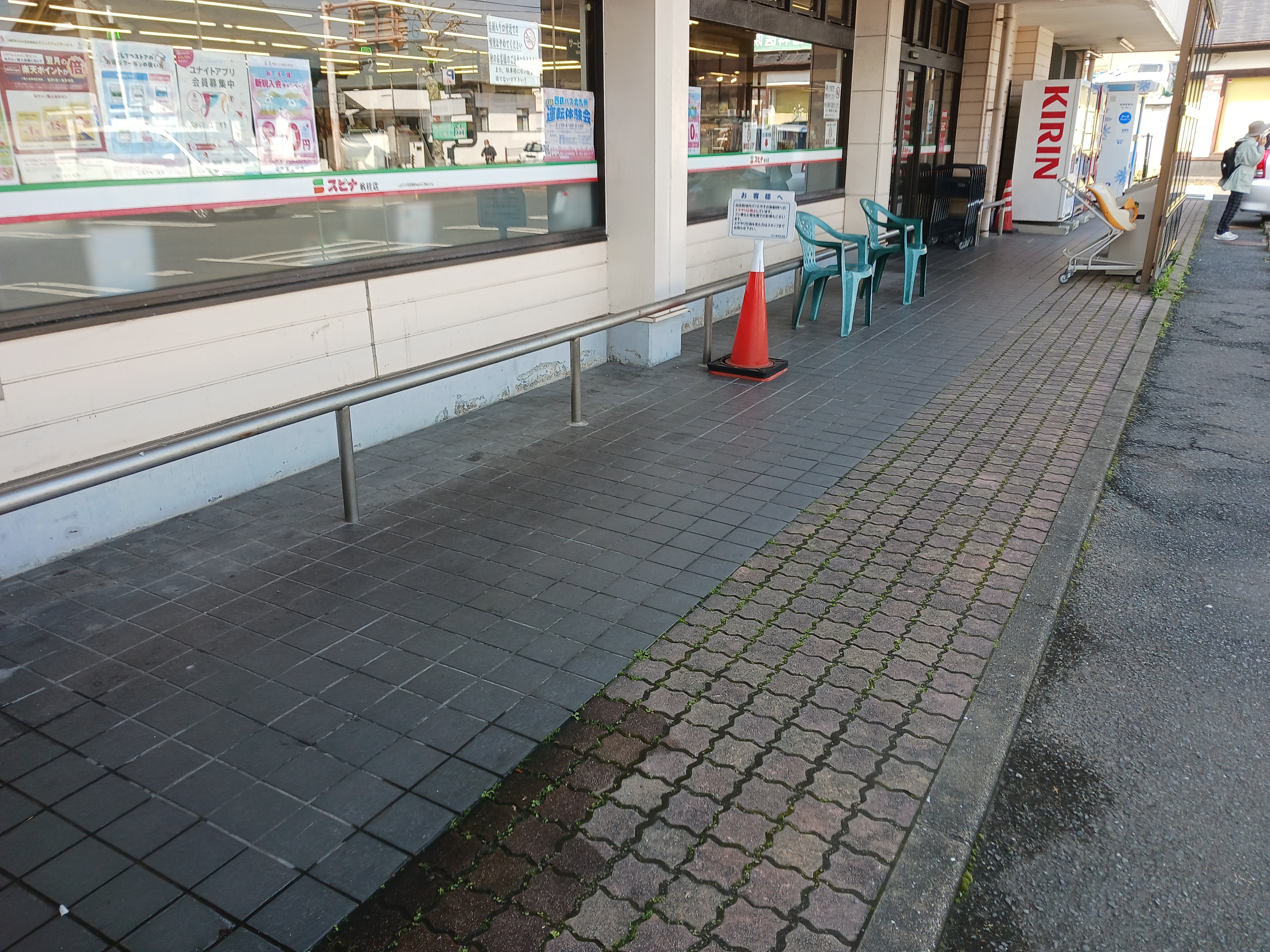 【スピナ帆柱店】店舗前通路 販促プロモーションや物販に最適なスーパー屋外催事イベントスペース