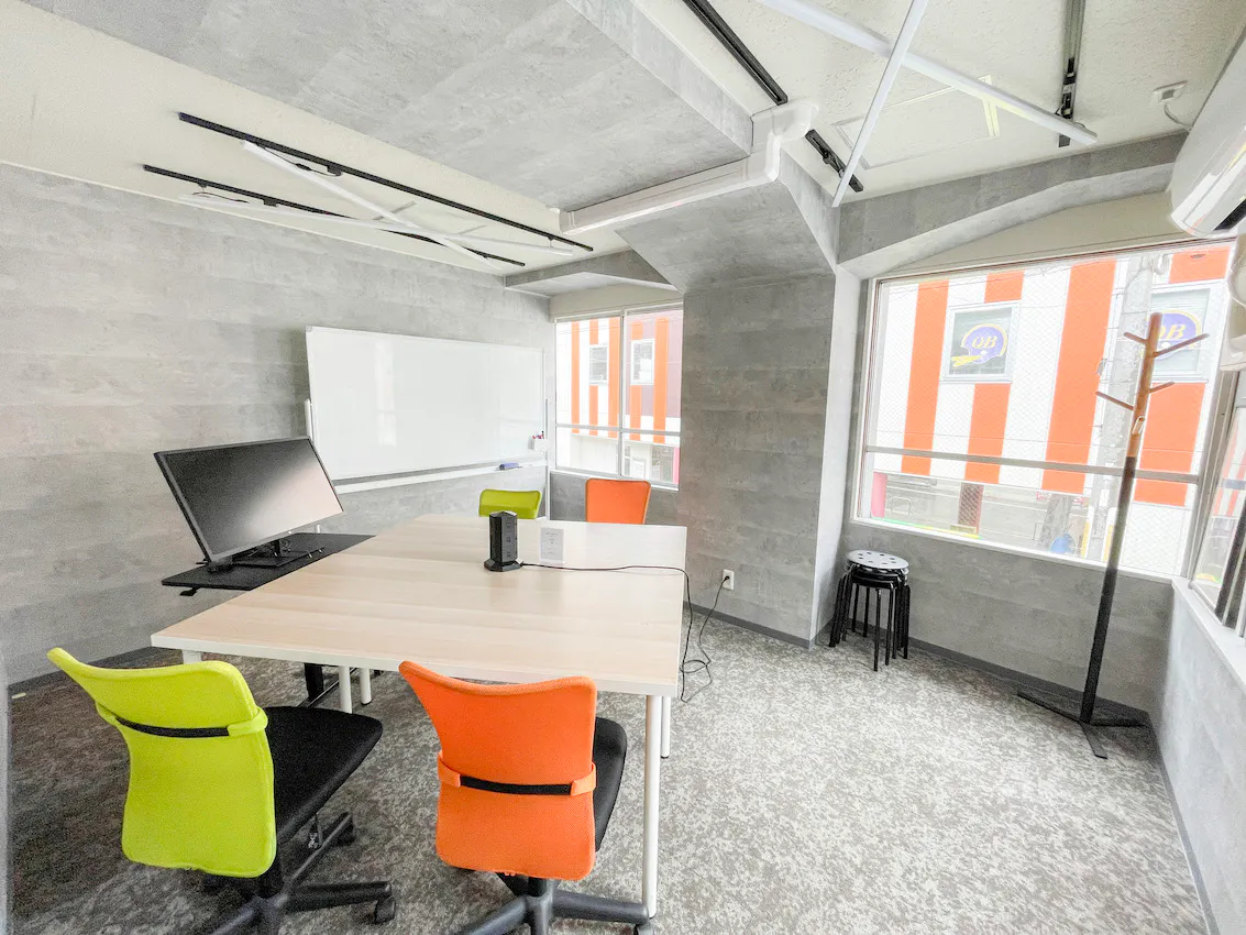 【福島駅1分】ワーカー向けのイベントやポップアップストアに最適なコワーキングスペース内のイベントスペース