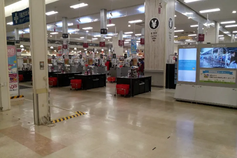 【イオンスタイル名取】イオンスタイル名取_1階上りエスカレーター前 販促プロモーションや物販に最適なスーパー店内催事イベントスペースの画像1
