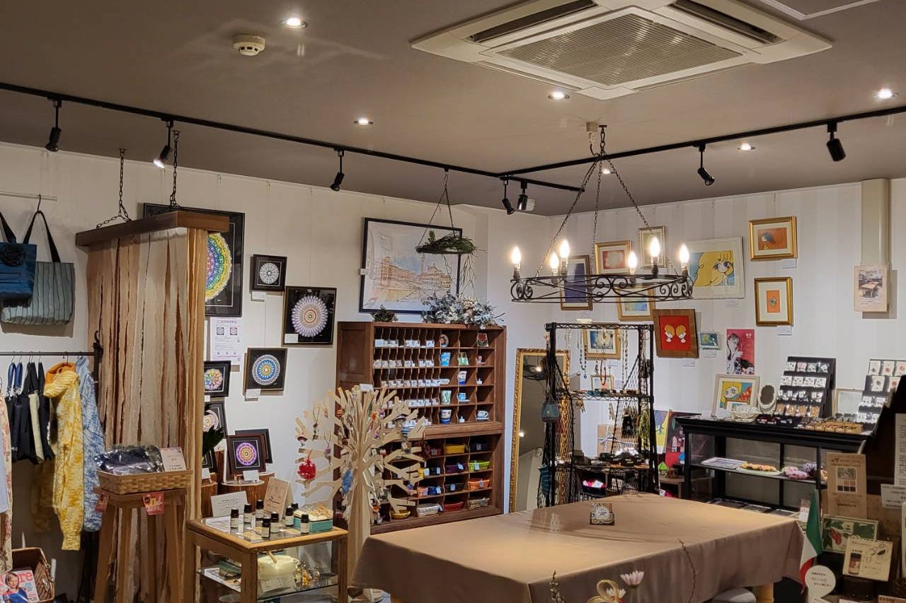 【青葉通一番町駅2分】個展、グループ展等のアート展示やワークショップ、展示会、POPUP SHOPに最適な想像力の湧くフレキシブルギャラリースペース