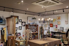 【青葉通一番町駅2分】個展、グループ展等のアート展示やワークショップ、展示会、POPUP SHOPに最適な想像力の湧くフレキシブルギャラリースペース