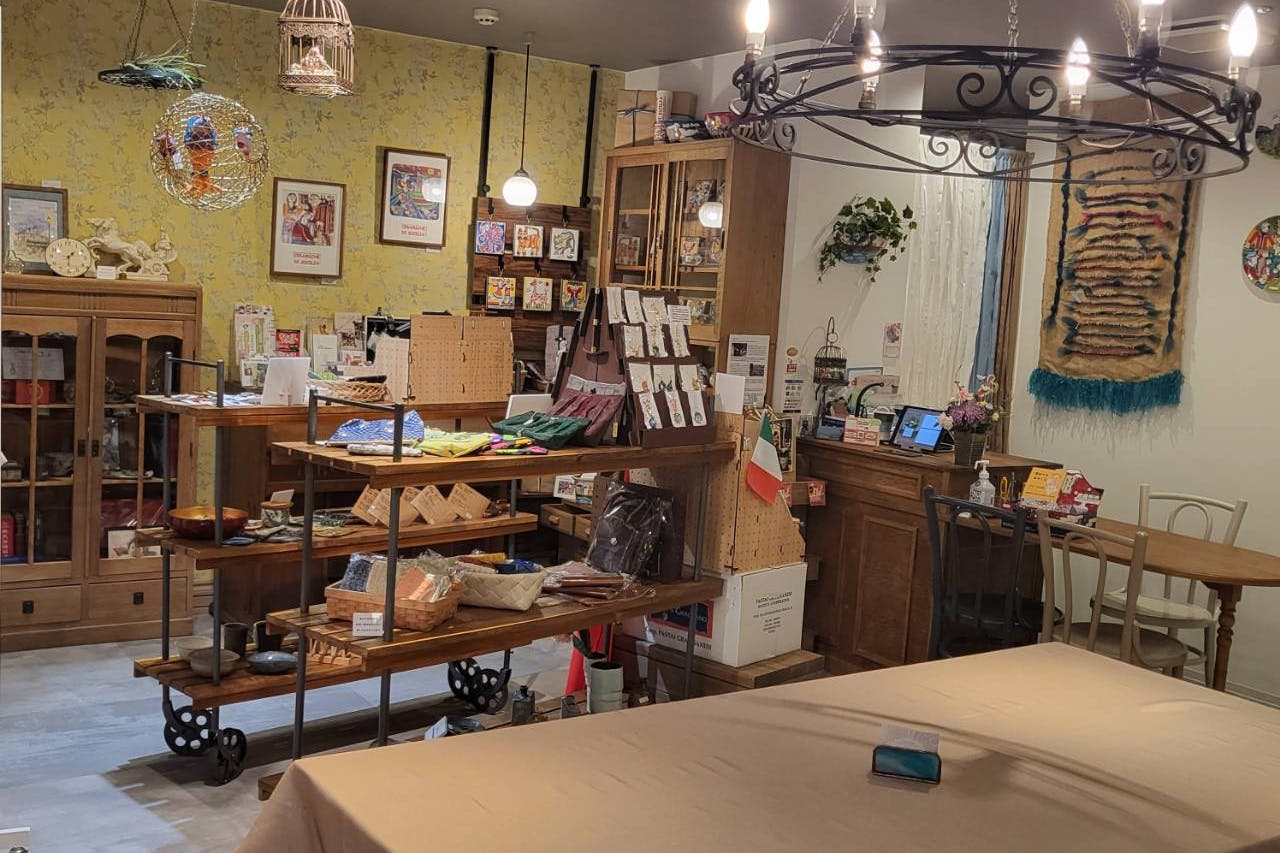 【青葉通一番町駅2分】個展、グループ展等のアート展示やワークショップ、展示会、POPUP SHOPに最適な想像力の湧くフレキシブルギャラリースペース