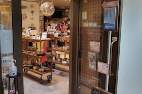 【青葉通一番町駅2分】個展、グループ展等のアート展示やワークショップ、展示会、POPUP SHOPに最適な想像力の湧くフレキシブルギャラリースペース