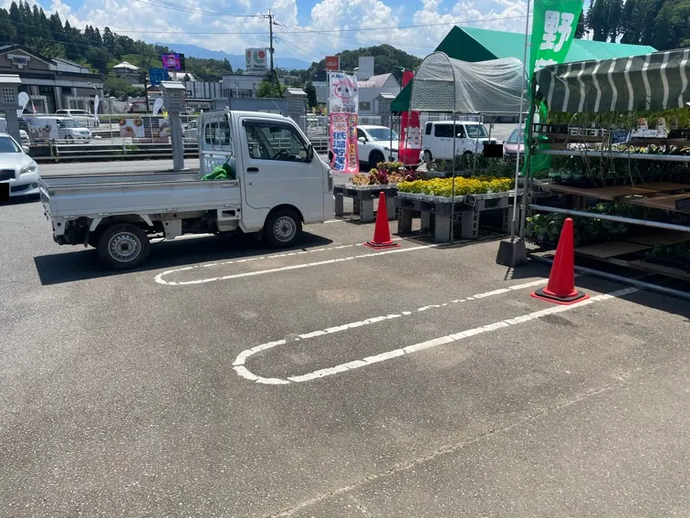 【ホームワイド竹田店（大分県）】店頭（キッチンカー）
