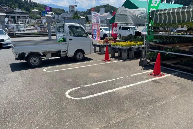 【ホームワイド竹田店(大分県)】店頭(キッチンカー)