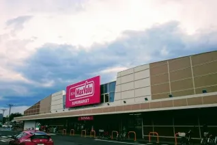 【イオンタウンたつみ台(宝くじ売り場横)】ポップアップストアやセールスプロモーションに適した出入口付近の注目度の高いイベントスペース