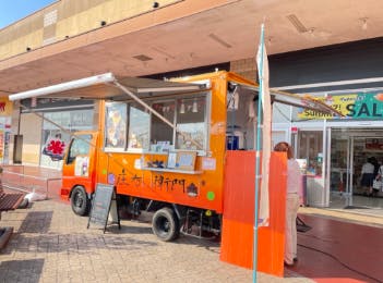 【ピアシティ石岡】キッチンカー出店に適した、セイジョー前屋外スペース②※電源なし