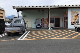 【ダイナム群馬高崎箕郷店ゆったり館】キッチンカー出店やプロモーションイベントに最適なアミューズメント施設のイベントスペース