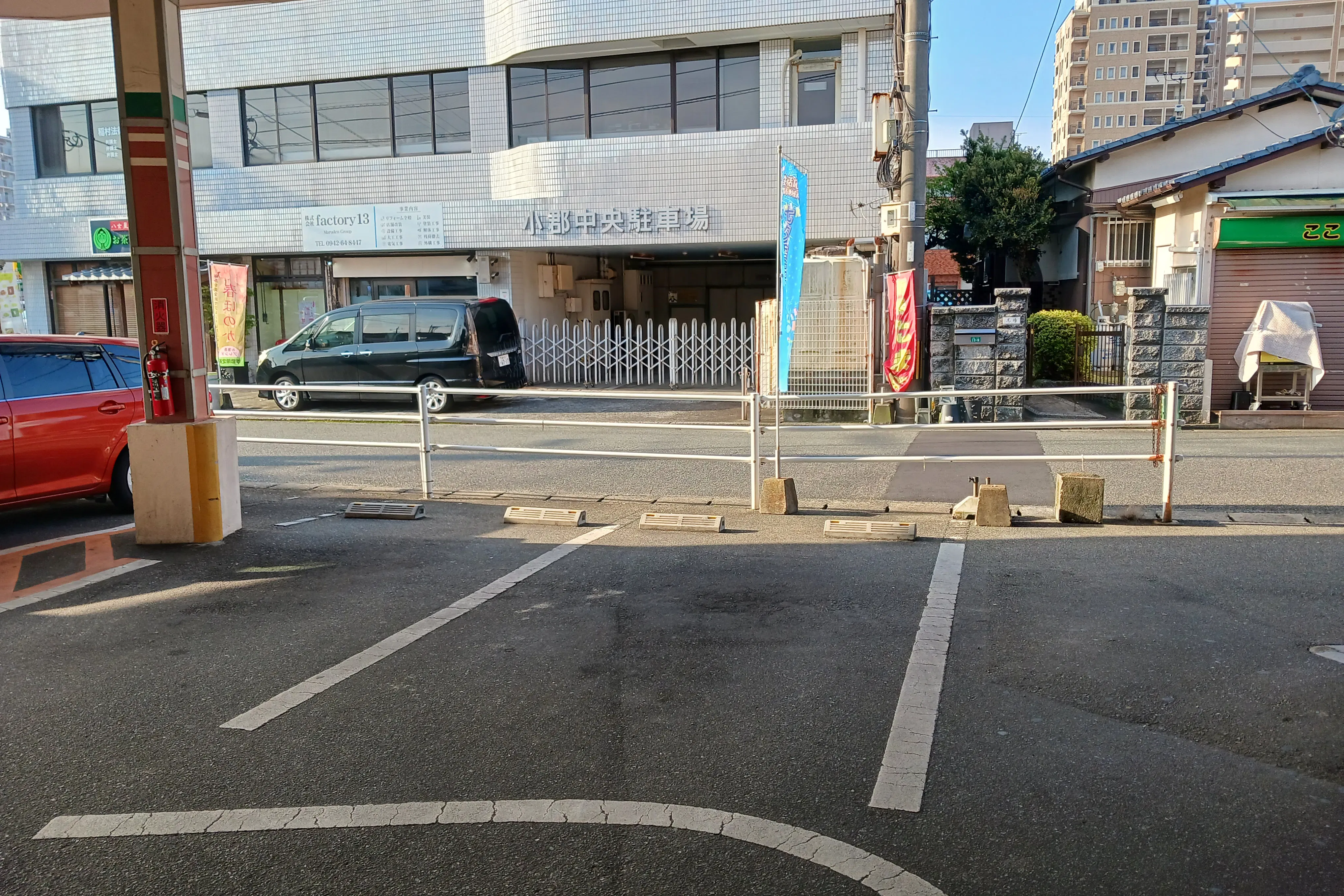 【レガネット小郡】駐車場店内入口側 販促プロモーションや物販に最適なスーパー屋外催事イベントスペース