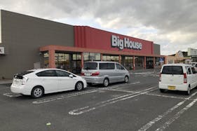 【フレスポつきだてショッピングセンター】プロモーションやキッチンカー利用が可能な店舗前駐車場スペース