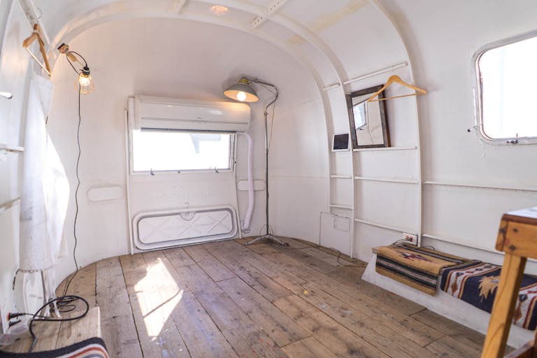 【表参道駅3分】キャンピングトレーラーやウッドデッキ!アメリカの西海外の雰囲気ただよう開放的なスペースの画像8