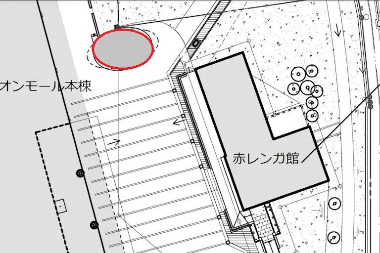 【イオンモール堺鉄砲町】1F赤レンガ広場(屋外)の画像2