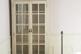 【下北沢駅5分】人気の下北沢エリア、白い広々とした空間やビンテージ感あるお部屋など商談スペース豊富で数ブランド合同での開催に適したスペース