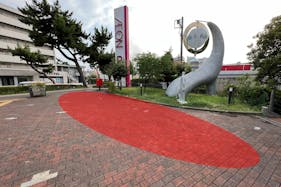 【そよら湘南茅ヶ崎】キッチンカーに最適なショッピングモール正面入口前のレンタルスペース(キッチンカーB)