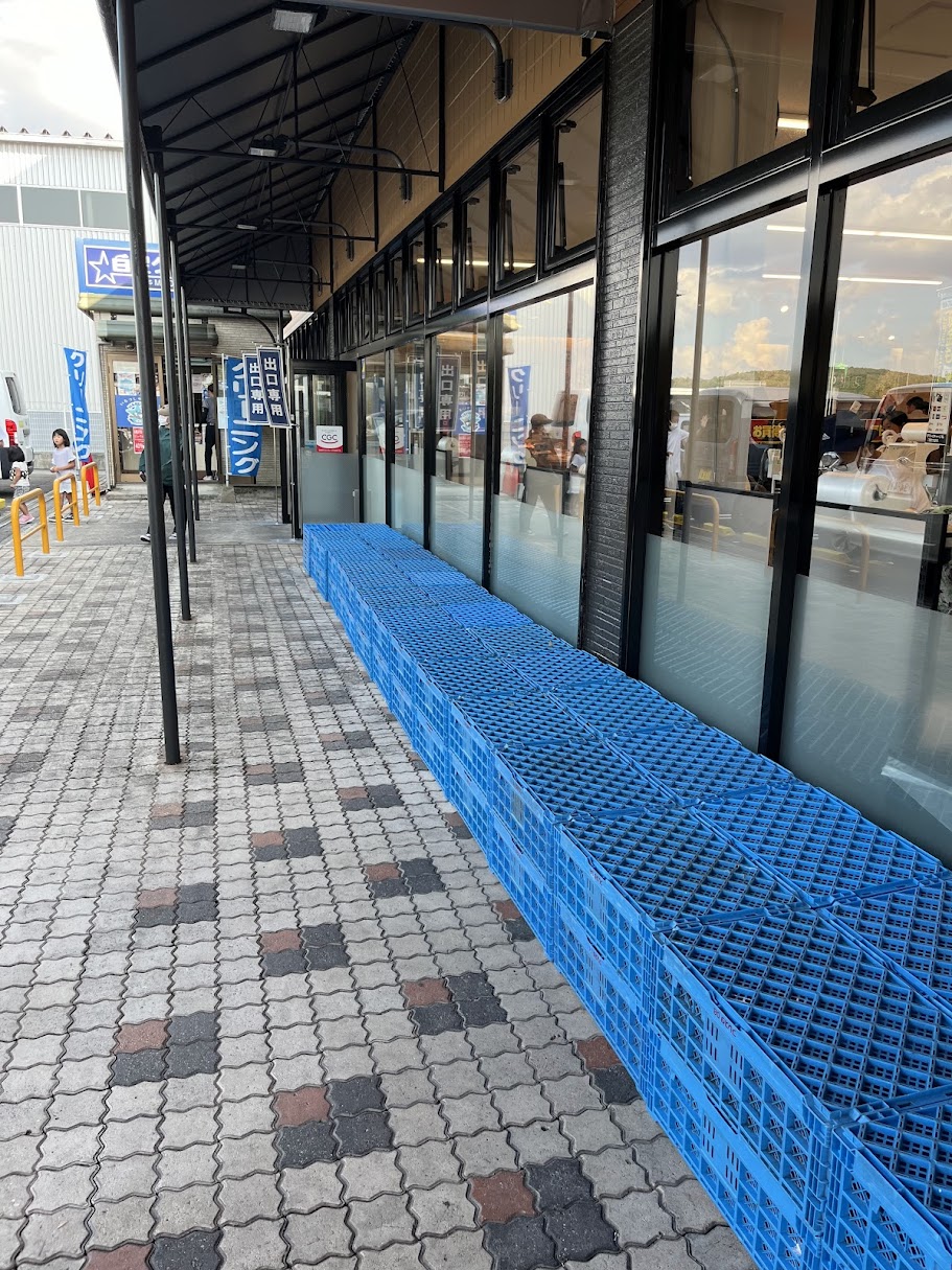 【三次オアシス店】プロモーションイベント、物販に利用可能な軒下スペース