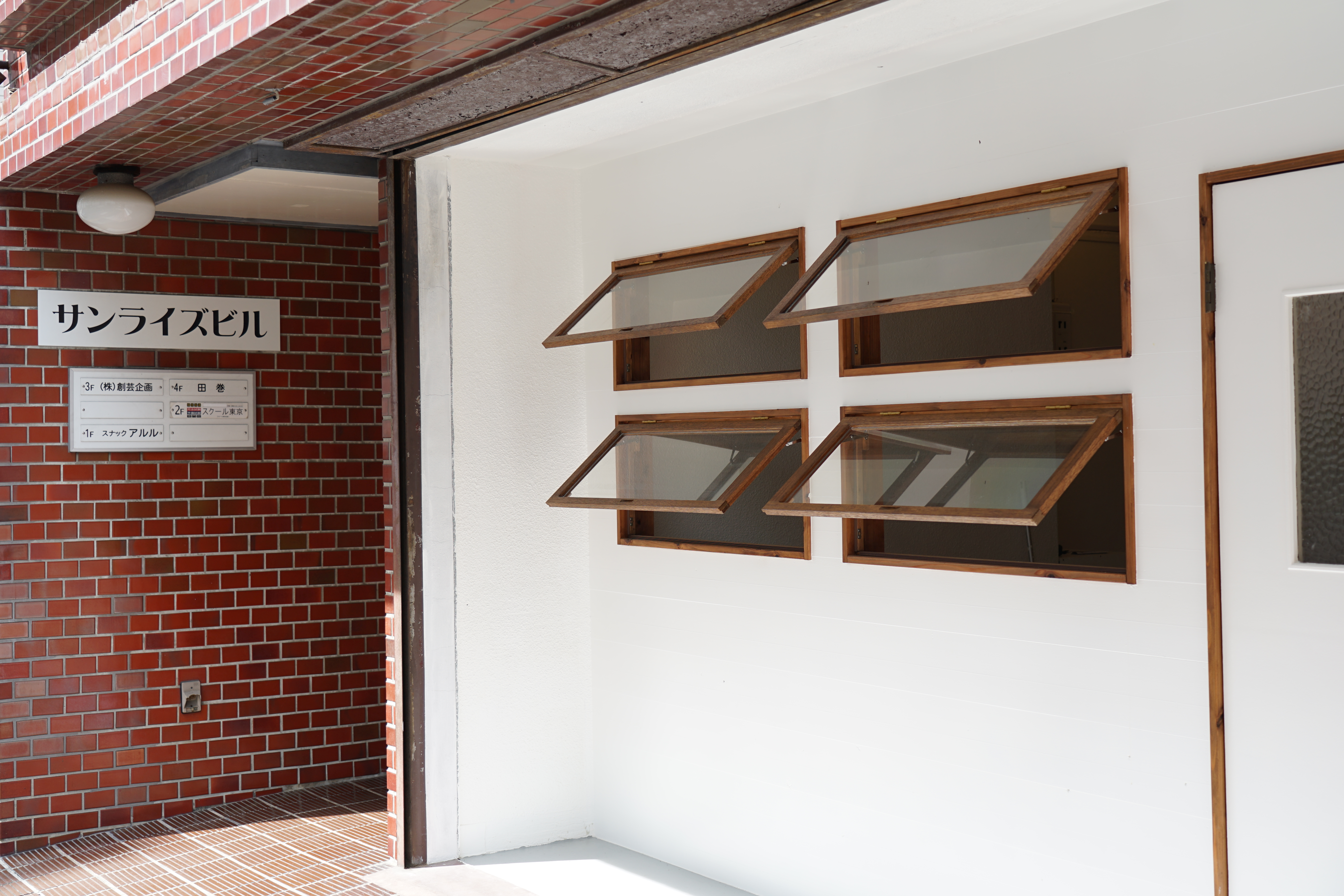 【四谷三丁目駅5分】ポップアップストアやアート展示、飲食イベントに最適な飲食営業許可取得済の路面レンタルスペースの画像25