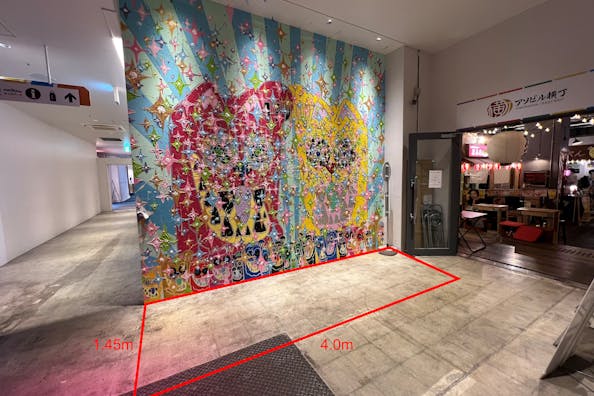 【アソビル:ASOBUILD】アパレルブランドや雑貨、コスメ等のポップアップストアに最適な駅チカ商業施設の1階にあるオシャレな壁面が特徴のイベントスぺース