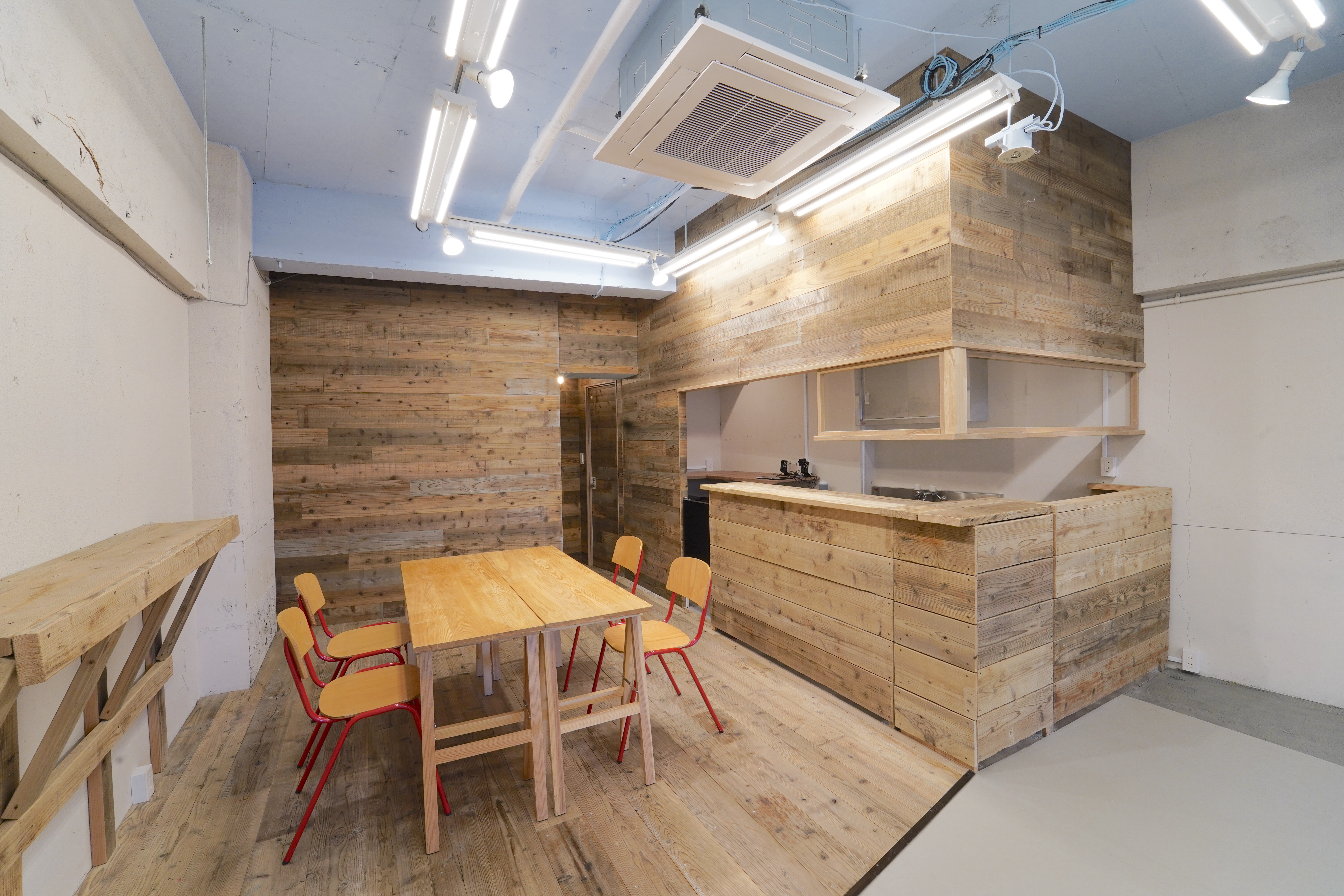 【北参道駅2分】人気の原宿・千駄ヶ谷エリアにある明治通り沿いの路面スペース / フィッティングスペースも完備の画像13