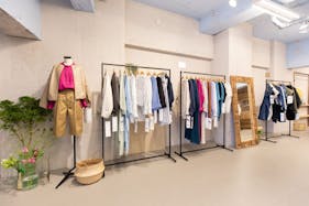 【北参道駅2分】人気の原宿・千駄ヶ谷エリアにある明治通り沿いの路面スペース / フィッティングスペースも完備