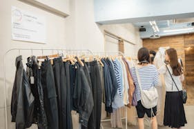 【北参道駅2分】人気の原宿・千駄ヶ谷エリアにある明治通り沿いの路面スペース / フィッティングスペースも完備