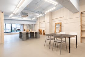 【北参道駅2分】人気の原宿・千駄ヶ谷エリアにある明治通り沿いの路面スペース / フィッティングスペースも完備