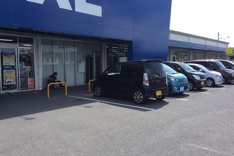 【スーパーセンタートライアル松江店】キッチンカーや販促プロモーション利用可能な、TRIAL松江店『屋外プロモーションスペース(屋根なし)』の画像1