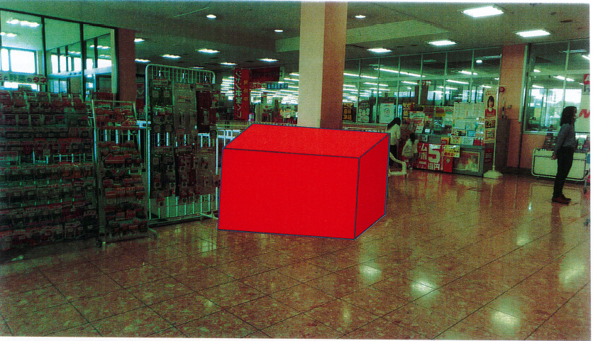 【ミスターマックス 久留米インター店】風除室(エレベーター前） 販促プロモーションや物販用途に最適な総合ディスカウントストアの催事イベントスペース