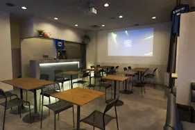 【新橋駅4分|内幸町駅2分】マグネティック|音響・大型モニター完備の地下イベントスペース