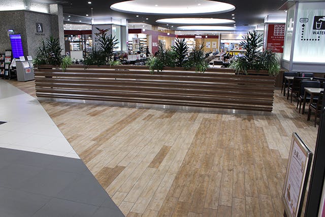 【イオンモール旭川駅前】フードコート入り口の画像