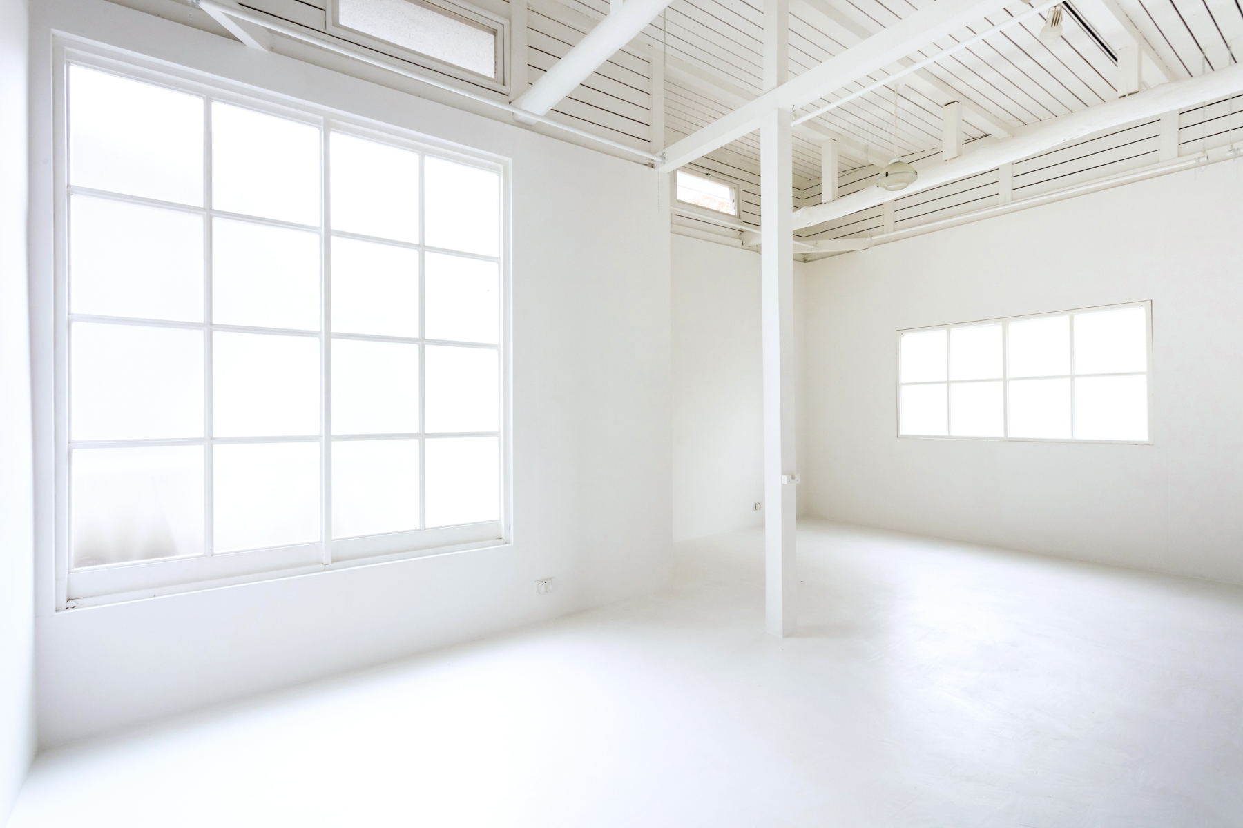 窓からの採光が抜群です