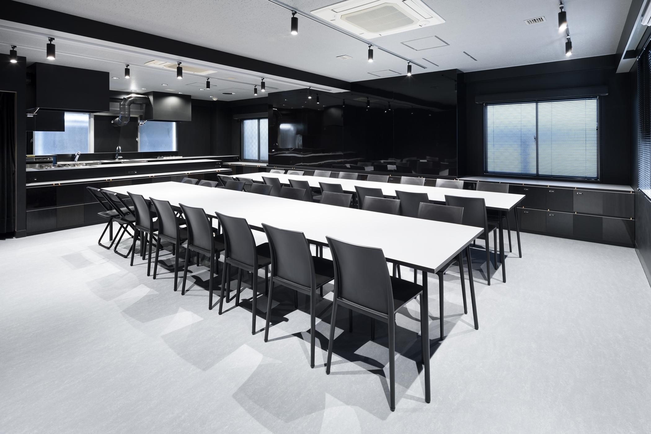 【赤坂駅2分】駅チカで設備充実な本格的レンタルキッチンスペース