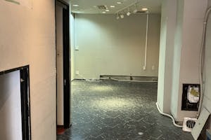 【銀座駅8分】プロモーションや展示会に最適な路面に面した視認性が高い路面スペース