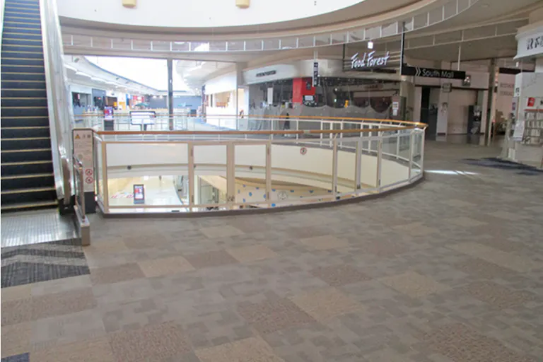 【イオンモール宮崎】セントラル西ブリッジ(セントラル吹き抜け西側)の画像1