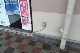 【ミスターマックス 大牟田店】ミスターマックス店頭(証明写真側) 販促プロモーションや物販用途に最適な総合ディスカウントストアの催事イベントスペース