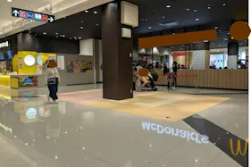 【イオンモール新小松】1Fカルディ前区画