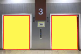 【イオンモール広島祇園】モール内広告 エレベーター扉