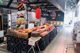 【メガセンタートライアル上熊本店】食物販や出張販売に適したフードコート付近イベントスペース (※NG業種有)