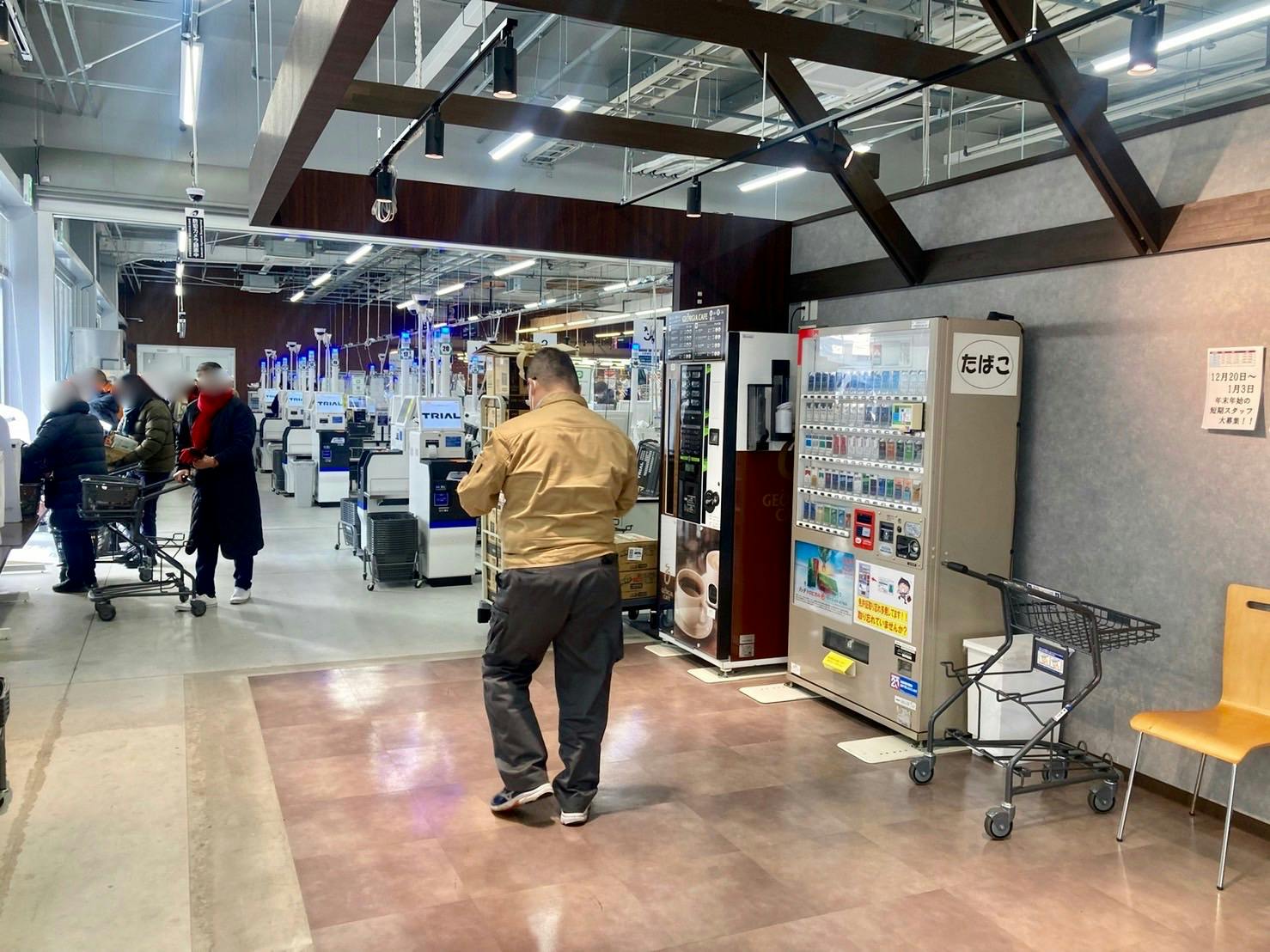 【メガセンタートライアル上熊本店】食物販や出張販売に適したフードコート付近イベントスペース (※NG業種有)