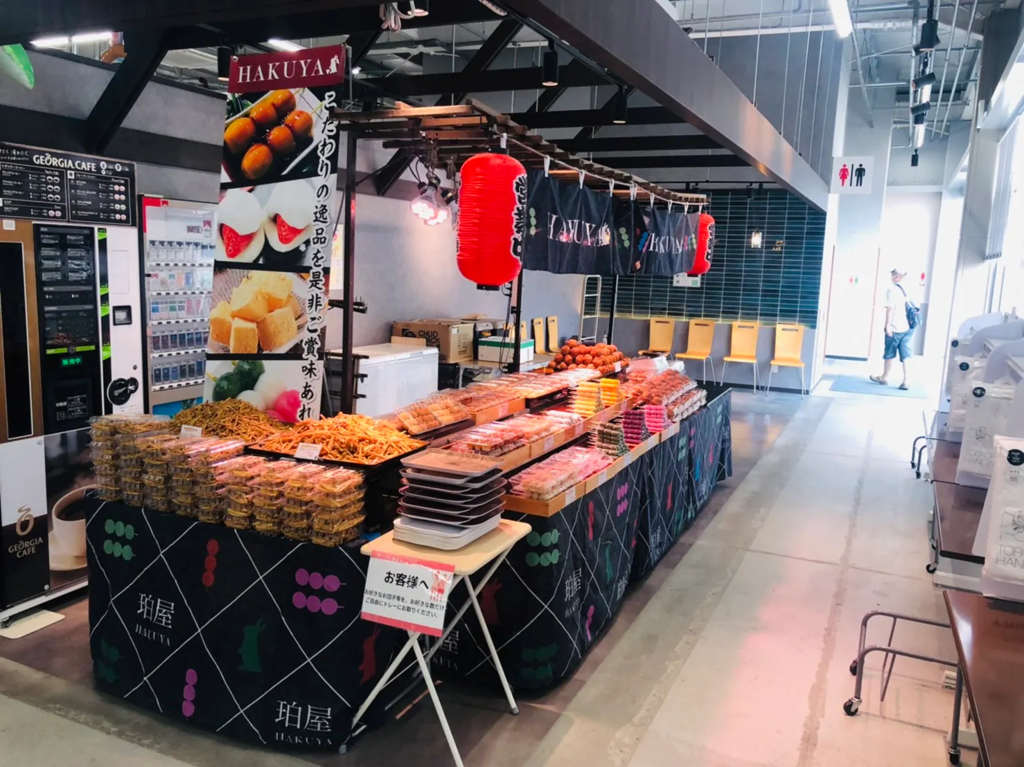 【メガセンタートライアル上熊本店】食物販や出張販売に適したフードコート付近イベントスペース （※NG業種有）