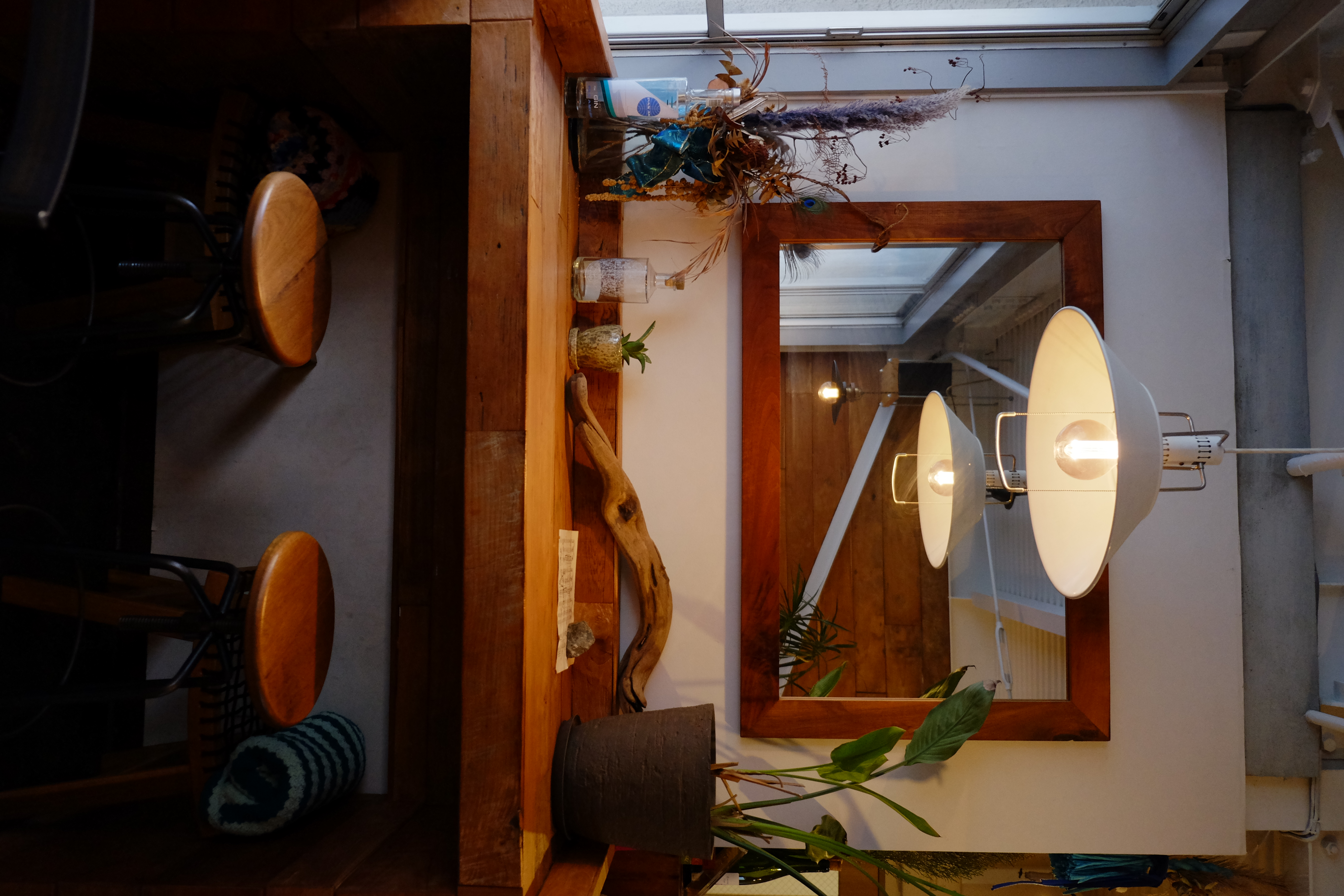 【四ツ橋駅4分】ウッド基調で様々な観葉植物が共存した撮影に最適なレンタルスペース