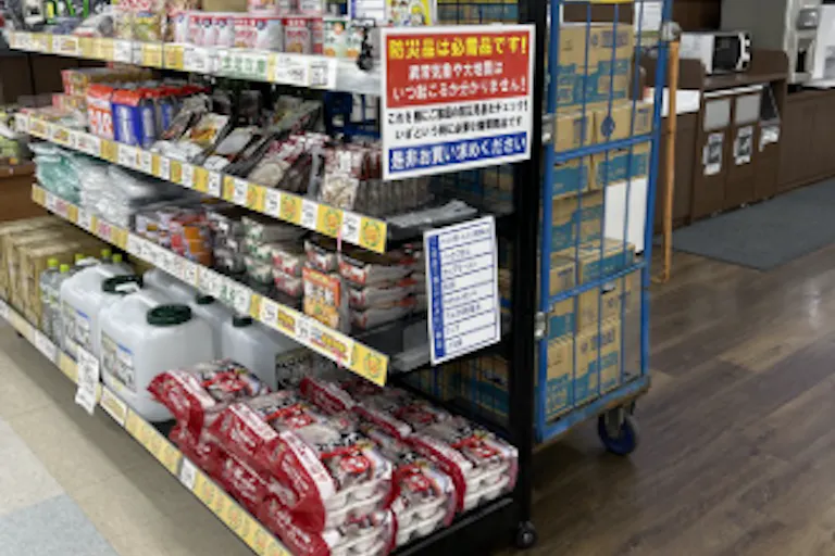 【Ichigokan+PLUS桑名陽だまり】店内イートインスペース前 販促プロモーションに最適なスーパー店内催事イベントスペースの画像1