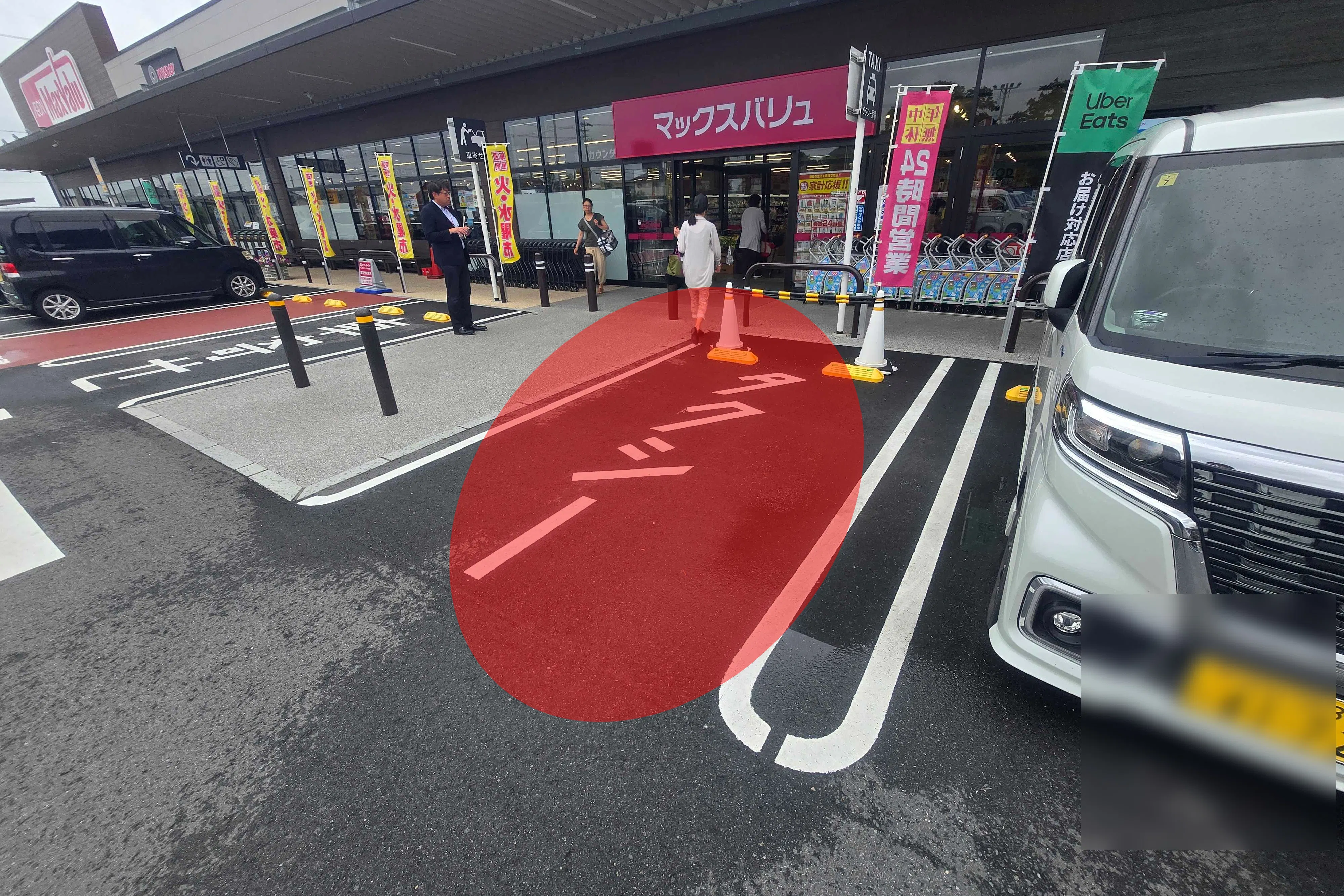 【イオンタウン浜松新橋】キッチンカーに最適な大型スーパーにあるキッチンカースペース