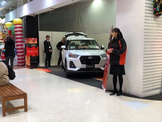 イオンタウン金沢示野／②ヴィレッジヴァンガード前】車両展示会や買取