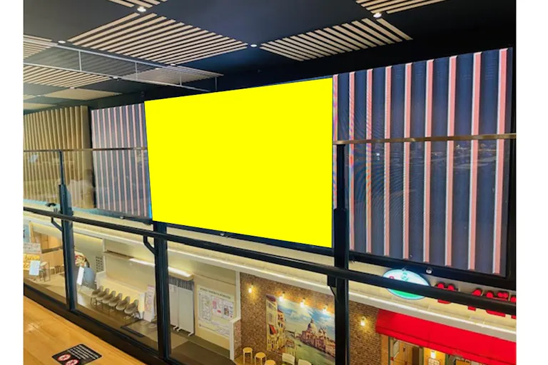 【イオンモール新小松】モール内広告 大型サイネージの画像1