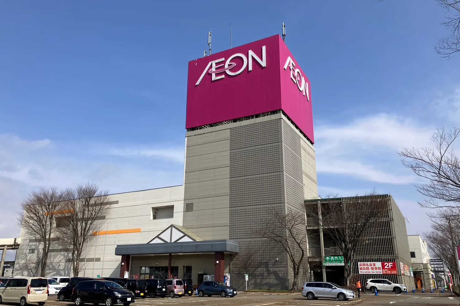 【イオン長岡店】各種プロモーションや物販、食物販のポップアップストアに最適な2F 南エスカ前イベントスペース