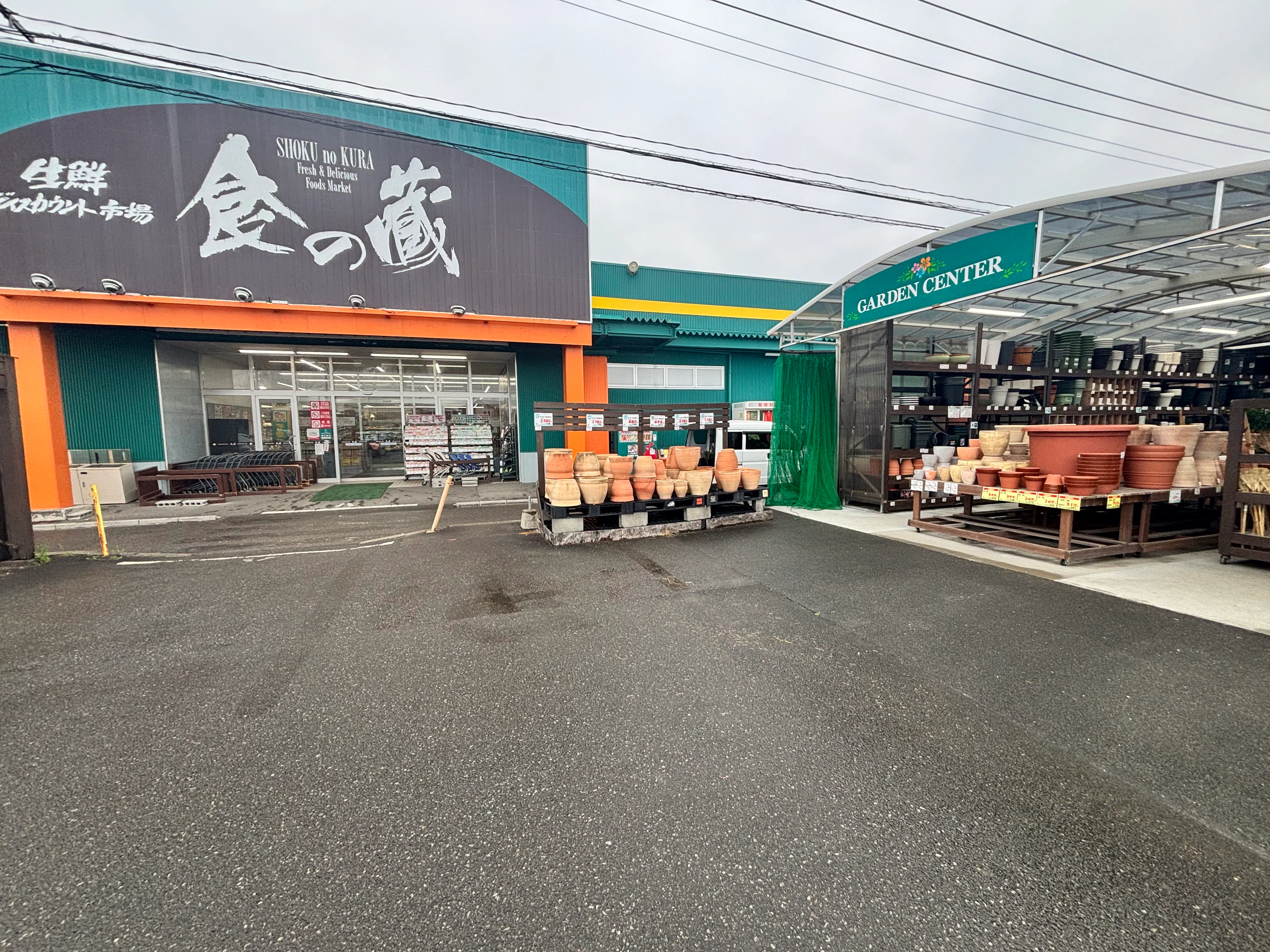 【HIヒロセスーパーコンボ南延岡店】プロモーションイベントに最適なホームセンターの屋外スペース