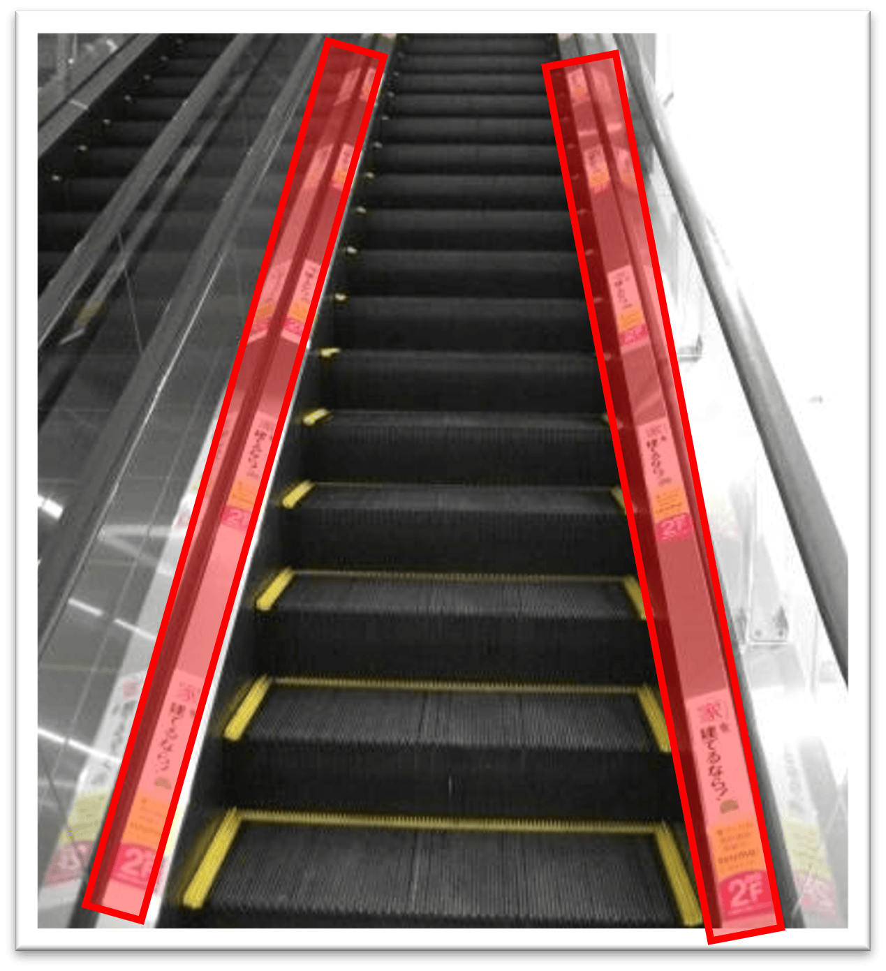 【イオンモール熊本】広告③_エスカレーターレーンの画像