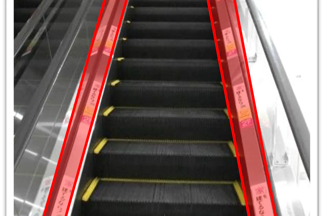 【イオンモール熊本】広告③_エスカレーターレーン