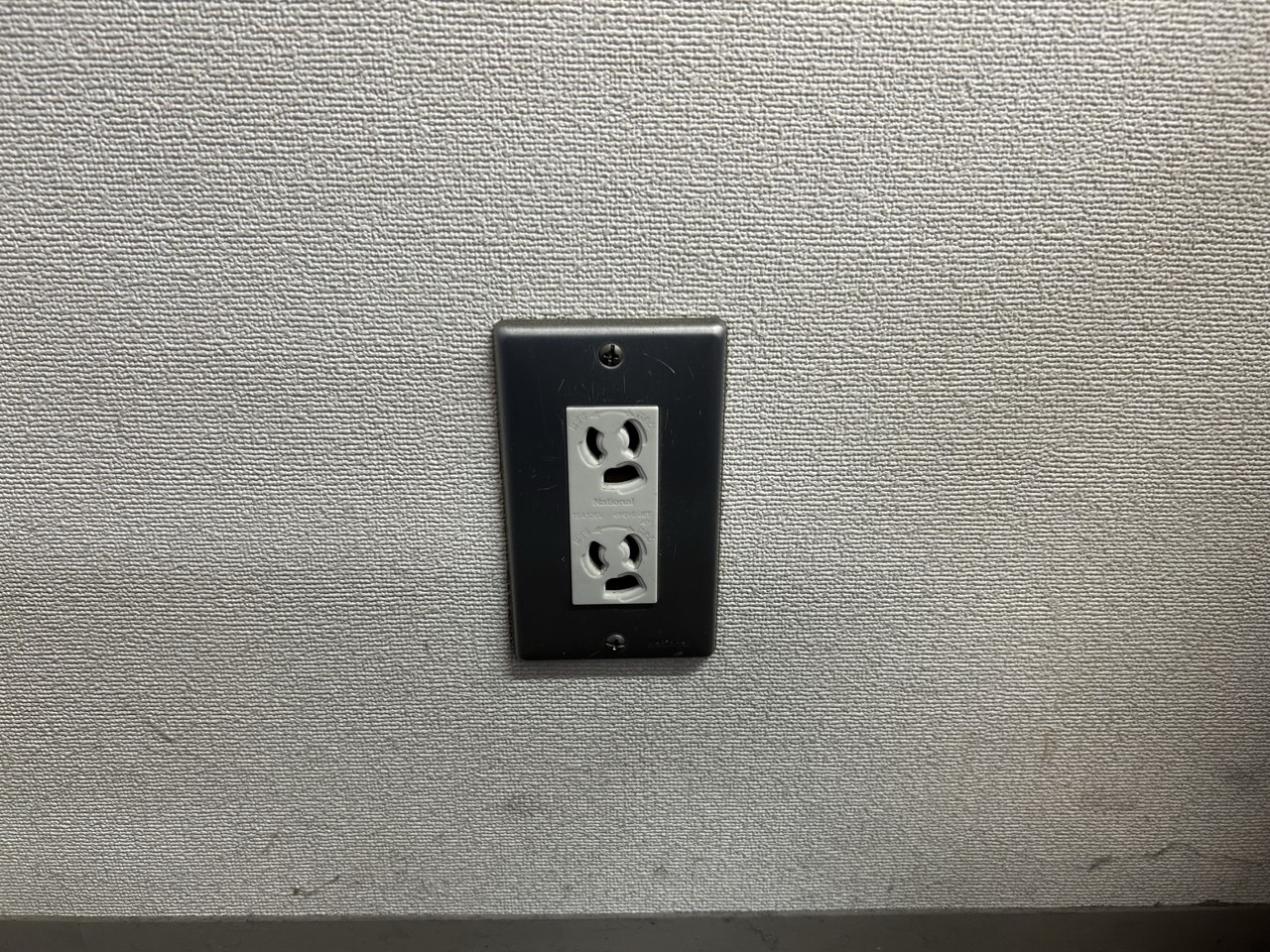 【ダイナム富山上市店】キッチンカーやプロモーションイベントでの出店に最適なアミューズメント施設のイベントスペース（正面駐車場）