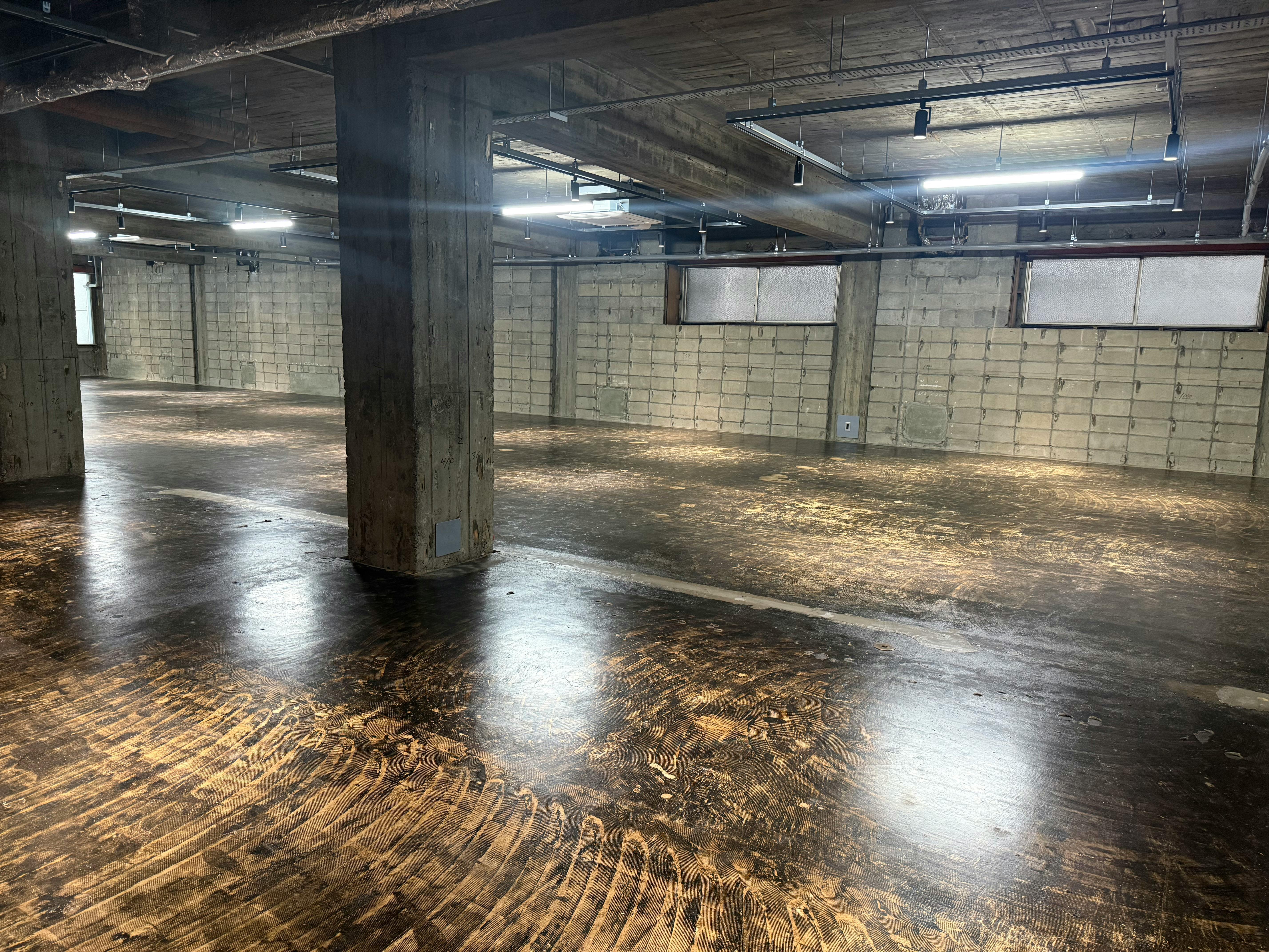 【堺筋本町駅2分】展示会やギャラリー、ポップアップストアに最適！全面スケルトン仕様の大規模レンタルスペース